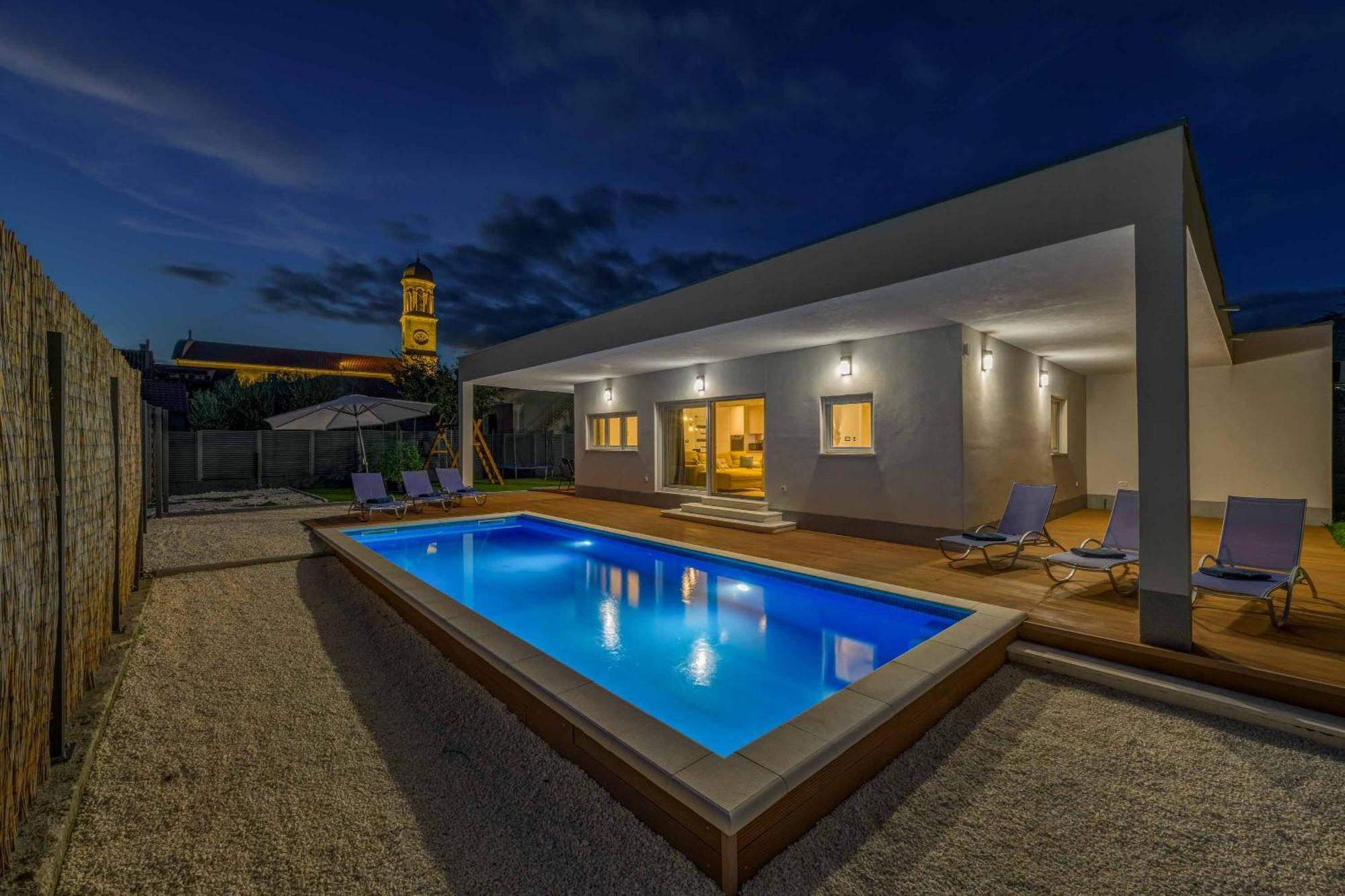 Villa Midnight Moon Kastela
